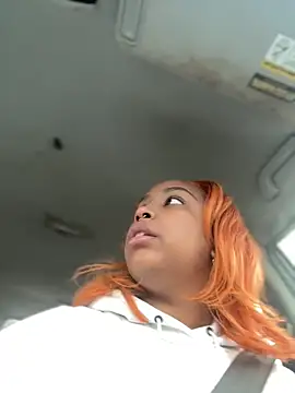 Jayhoney25 online show from October 27, 4:00 pm