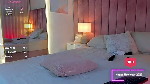 Snapshot of SweetGirl______ chatting on January 30, 4:27 am SweetGirl online show from January 30, 4:27 am