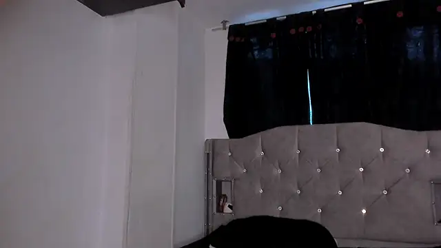 Snapshot of game_with_lesbians_ chatting on December 3, 10:08 pm game with lesbians online show from December 3, 10:08 pm