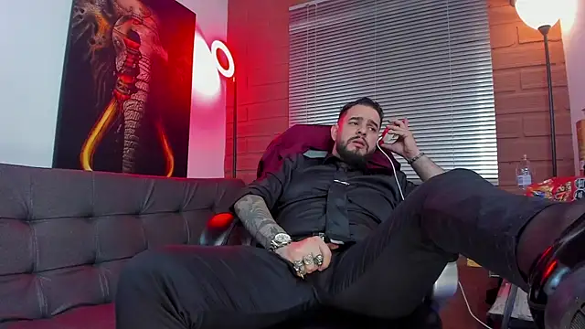 Snapshot of Ethan_Castellano chatting on January 14, 4:15 am Ethan Castellano online show from January 14, 4:15 am