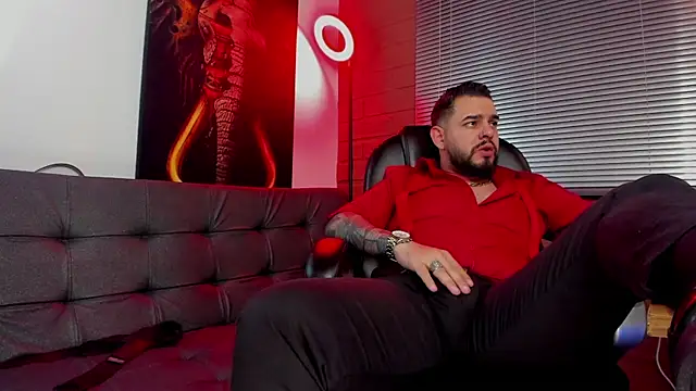 Snapshot of Ethan_Castellano chatting on January 17, 2:39 am Ethan Castellano online show from January 17, 2:39 am