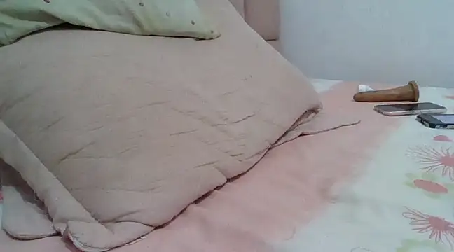 samanta0033 online show from February 6, 8:45 pm