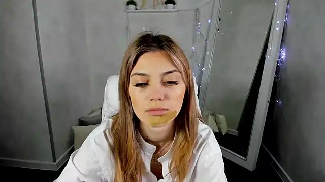 Snapshot of Cherry_Price chatting on February 17, 12:10 am Cherry Price online show from February 17, 12:10 am