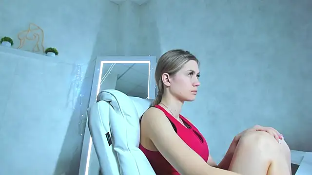 Snapshot of Cherry_Price chatting on March 6, 11:09 pm Cherry Price online show from March 6, 11:09 pm