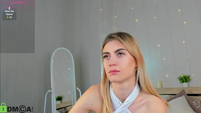 Snapshot of Cherry_Price chatting on October 7, 12:08 am Cherry Price online show from October 7, 12:08 am