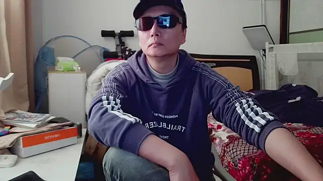 hotkaier online show from March 27, 6:41 am