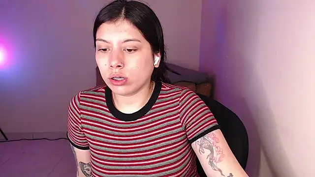 iam emy online show from February 4, 4:07 am