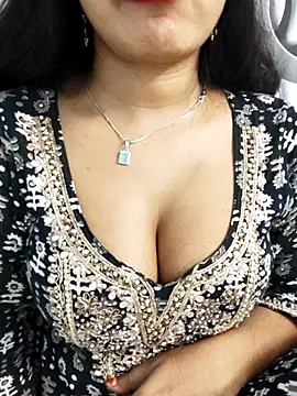 Snapshot of Sania-Love chatting on October 18, 10:32 pm Sania-Love online show from October 18, 10:32 pm