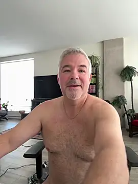 aarosteev2 online show from February 10, 2:43 pm