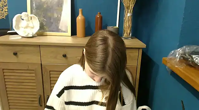 Snapshot of felicity_gold chatting on December 16, 10:29 am felicity gold online show from December 16, 10:29 am