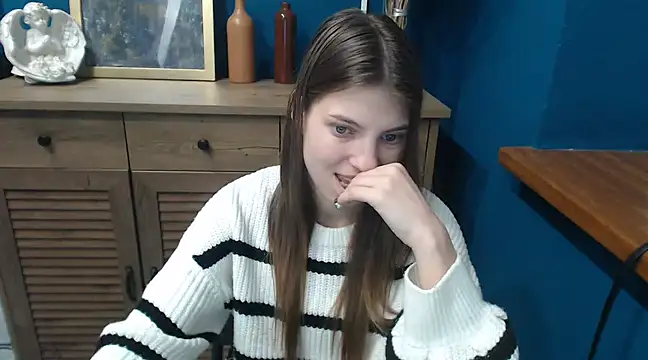 Snapshot of felicity_gold chatting on December 24, 10:44 am felicity gold online show from December 24, 10:44 am