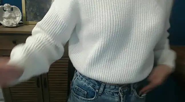 Snapshot of felicity_gold chatting on December 27, 10:34 am felicity gold online show from December 27, 10:34 am