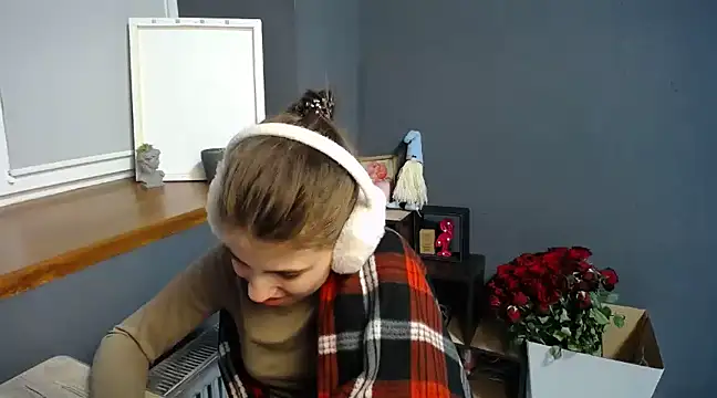 Snapshot of felicity_gold chatting on February 22, 10:18 am felicity gold online show from February 22, 10:18 am