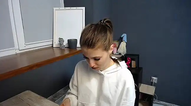 Snapshot of felicity_gold chatting on March 14, 7:37 am felicity gold online show from March 14, 7:37 am