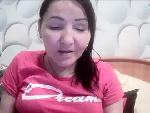 ClaireSunset online show from April 3, 6:17 pm