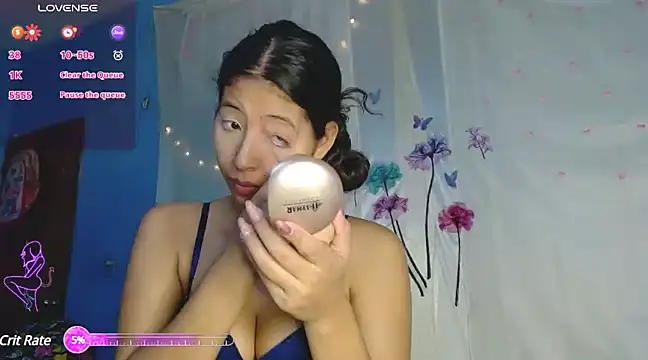 Snapshot of evaluna_horny_ chatting on January 25, 2:47 am evaluna horny online show from January 25, 2:47 am