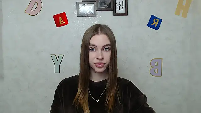 AlisaCatty  online show from March 17, 7:35 am