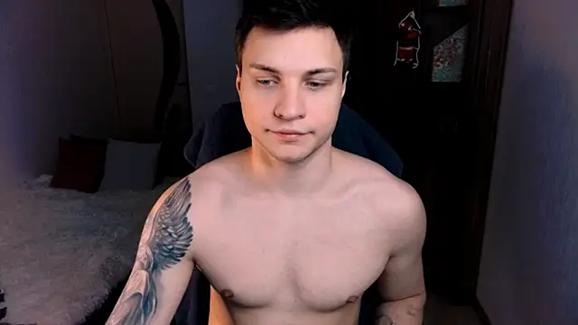 handsome guy01 online show from December 20, 4:42 am