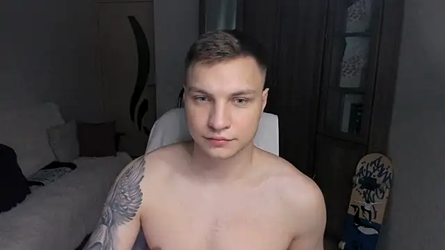 handsome guy01 online show from September 9, 5:45 pm