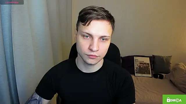 handsome guy01 online show from February 16, 9:33 pm