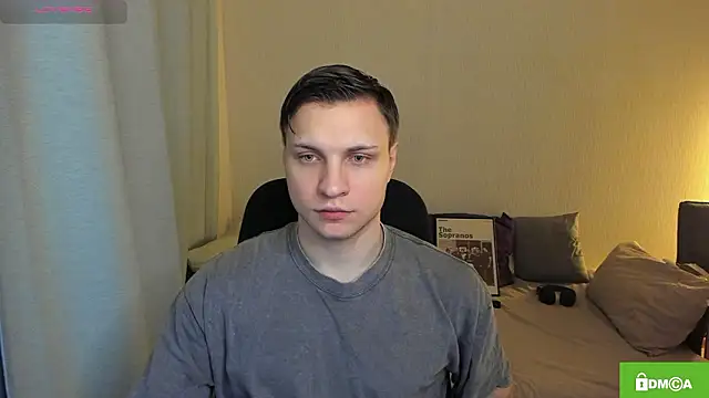 handsome guy01 online show from February 23, 4:48 pm