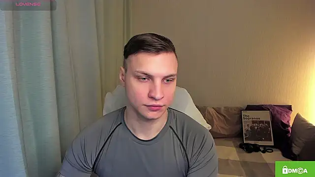 Snapshot of handsome_guy01 chatting on April 22, 5:36 pm handsome guy01 online show from April 22, 5:36 pm