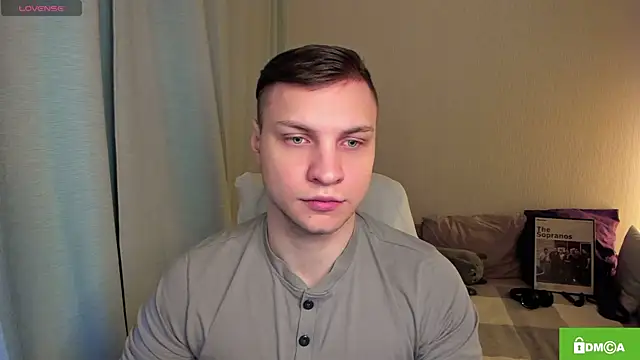 Snapshot of handsome_guy01 chatting on April 30, 1:34 am handsome guy01 online show from April 30, 1:34 am