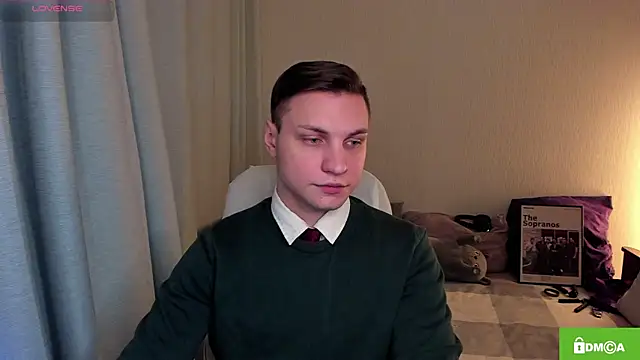 Snapshot of handsome_guy01 chatting on May 9, 8:58 pm handsome guy01 online show from May 9, 8:58 pm