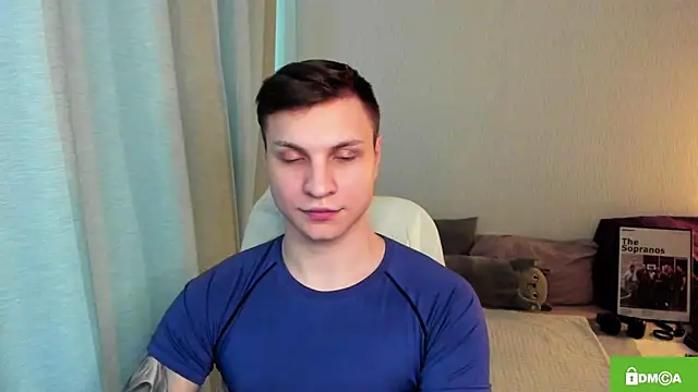 Snapshot of handsome_guy01 chatting on May 17, 7:50 am handsome guy01 online show from May 17, 7:50 am