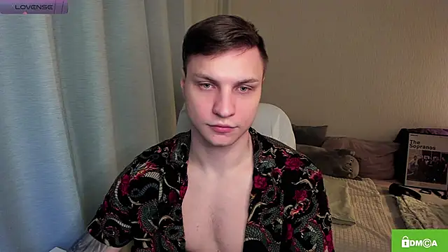 Snapshot of handsome_guy01 chatting on May 23, 9:08 pm handsome guy01 online show from May 23, 9:08 pm
