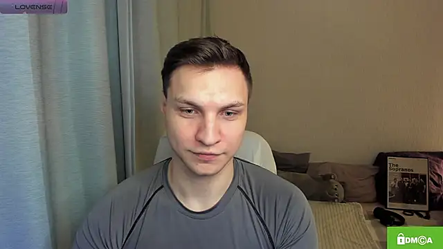 Snapshot of handsome_guy01 chatting on May 28, 6:49 pm handsome guy01 online show from May 28, 6:49 pm