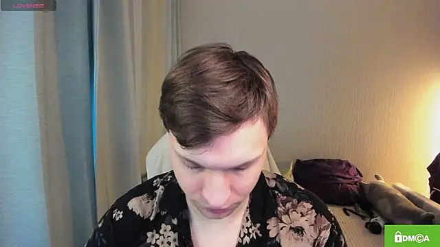 handsome guy01 online show from July 5, 3:56 am