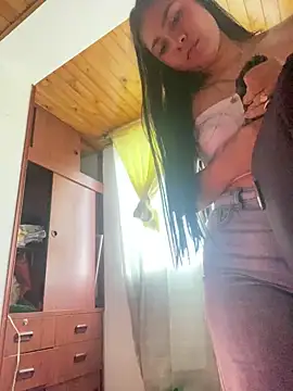 Snapshot of LorenaAmerica chatting on December 6, 8:29 pm LorenaAmerica online show from December 6, 8:29 pm