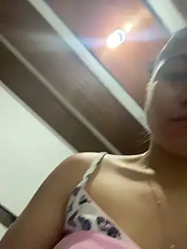 Snapshot of LorenaAmerica chatting on December 10, 11:43 am LorenaAmerica online show from December 10, 11:43 am