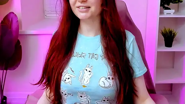 CarolGiggly online show from April 18, 6:34 pm