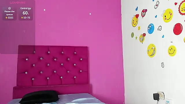 tiffany Bitch online show from February 20, 7:41 pm