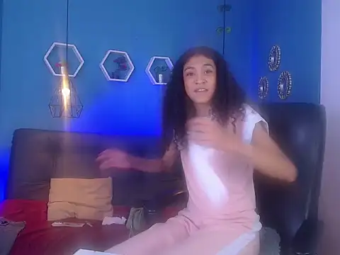 Snapshot of Aurora_ath chatting on April 24, 4:59 am Aurora ath online show from April 24, 4:59 am