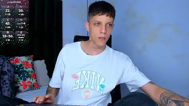 Snapshot of Adam_hard_ chatting on February 3, 7:42 pm Adam hard online show from February 3, 7:42 pm