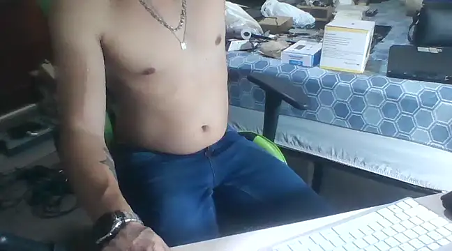 SOLESFETISHBR online show from March 21, 2:18 am