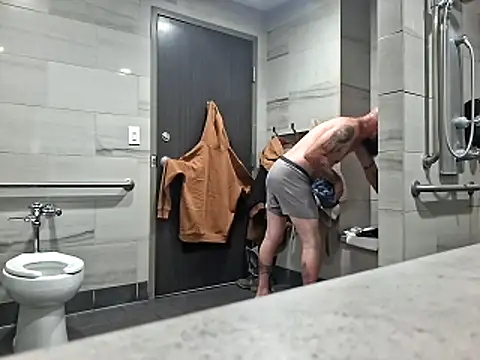 Cantufamily1979 online show from October 30, 5:42 am