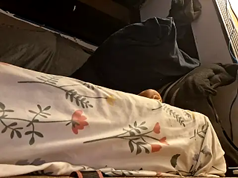 Cantufamily1979 online show from February 13, 7:37 am