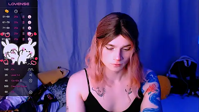 Alice Hells online show from November 9, 4:33 am