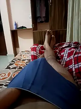 Snapshot of RRahullove69 chatting on October 17, 10:56 pm RRahullove69 online show from October 17, 10:56 pm