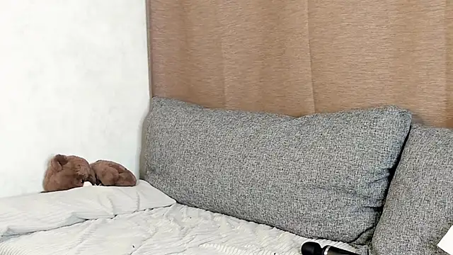 EngelFugler online show from March 9, 3:16 pm