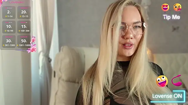 LianaCruz   online show from January 25, 5:40 am