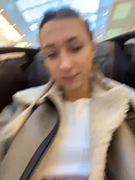 Lia  Love online show from November 4, 11:09 am