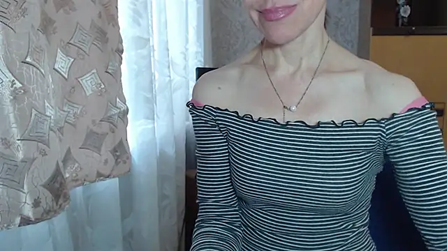 Snapshot of Pepper_mur chatting on February 4, 8:02 am Pepper mur online show from February 4, 8:02 am