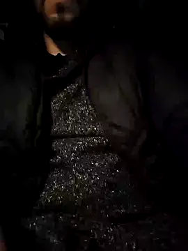 Snapshot of vasin12788bv chatting on December 11, 5:04 pm vasin12788bv online show from December 11, 5:04 pm