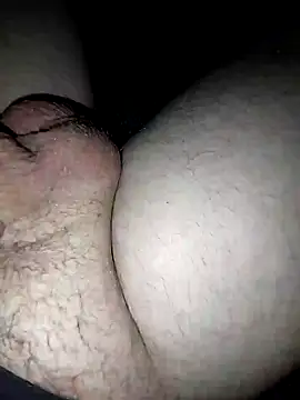 Snapshot of vasin12788bv chatting on December 11, 9:23 pm vasin12788bv online show from December 11, 9:23 pm