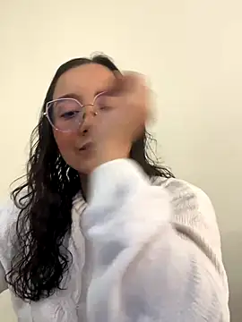 Snapshot of Kay_LustyWife chatting on December 4, 12:14 pm Kay LustyWife online show from December 4, 12:14 pm